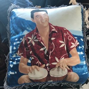 Elvis pillow vintage